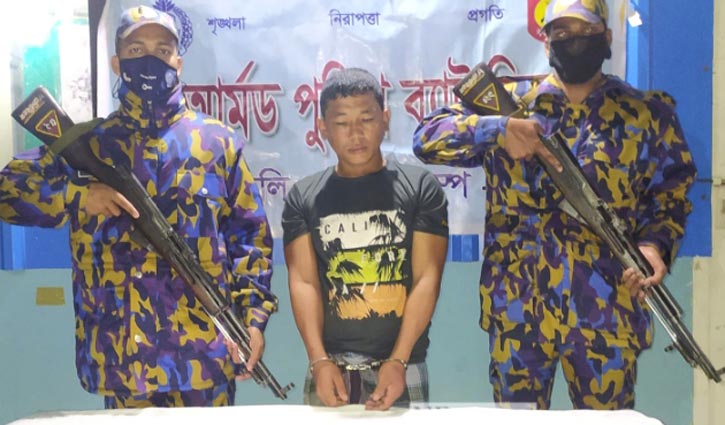 Youth held with arms, yaba pills from Rohingya camp