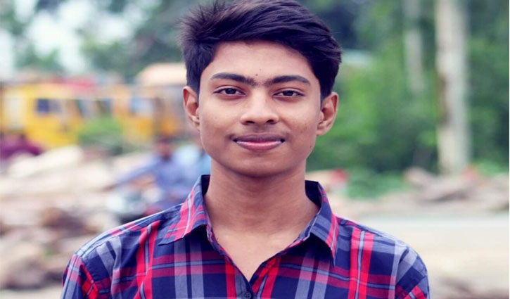 Sourav establishes himself as a young entrepreneur