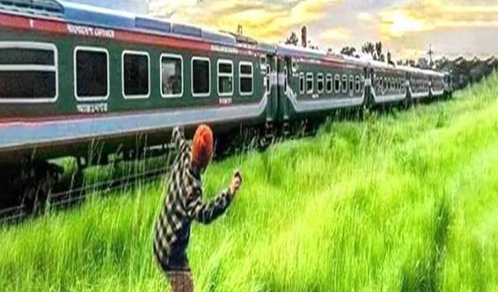 Tk10,000 reward for catching stone-throwers on train Tk10,000 reward for catching stone-throwers on train