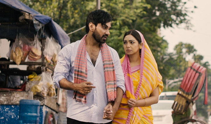 ‘ঢাকায় টাকা ওড়ে’ ‘ঢাকায় টাকা ওড়ে’