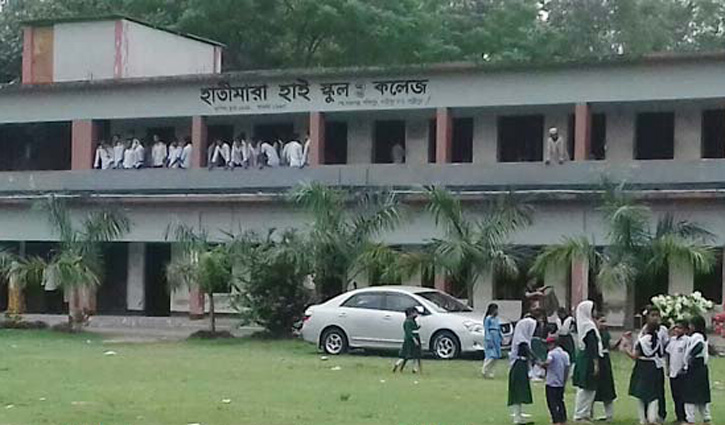 গাজীপুরে প্রাথমিকে ২১, মাধ্যমিকে ৩০ শতাংশ শিক্ষার্থীর খোঁজ নেই গাজীপুরে প্রাথমিকে ২১, মাধ্যমিকে ৩০ শতাংশ শিক্ষার্থীর খোঁজ নেই