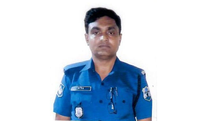 জেলেদের হামলায় আহত পুলিশ সদস্যের মৃত্যু জেলেদের হামলায় আহত পুলিশ সদস্যের মৃত্যু