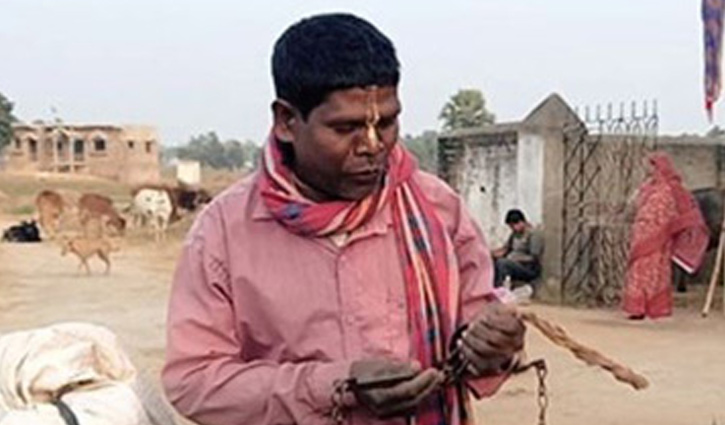 পুলিশে দ্বারস্থ ‘কাঁচা বাদাম’র গায়ক