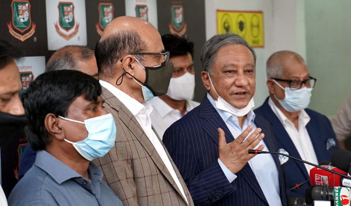 কেউ বলুক সভাপতি হতে চাই, কেউ তো বলেও না: নাজমুল হাসান কেউ বলুক সভাপতি হতে চাই, কেউ তো বলেও না: নাজমুল হাসান