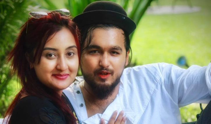 তালাকের নোটিশে বিচলিত নন নোবেল