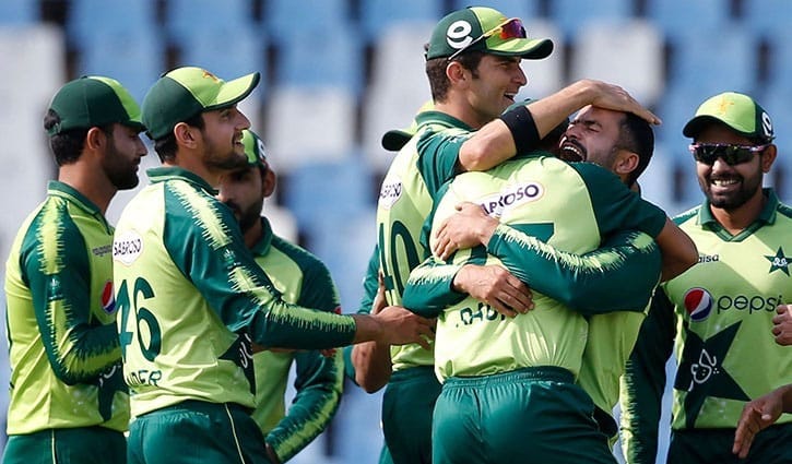 ভারতকে হারালে পাকিস্তান পাবে বিশাল বোনাস ভারতকে হারালে পাকিস্তান পাবে বিশাল বোনাস