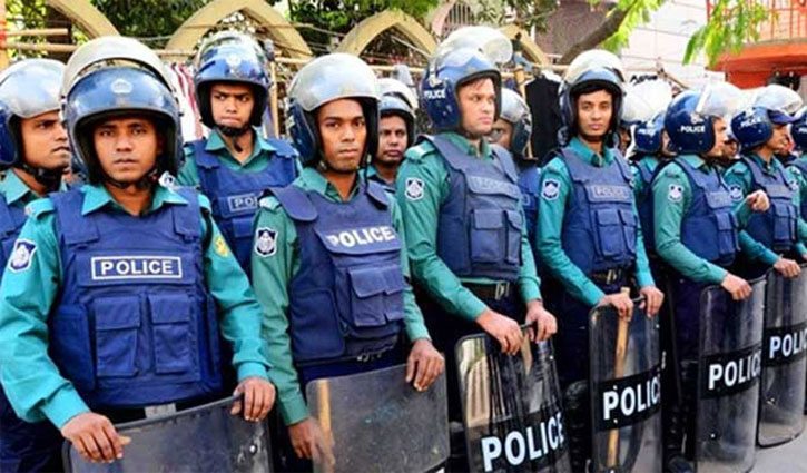 দেশজুড়ে রেড অ্যালার্ট, পুলিশের ছুটি বাতিল দেশজুড়ে রেড অ্যালার্ট, পুলিশের ছুটি বাতিল