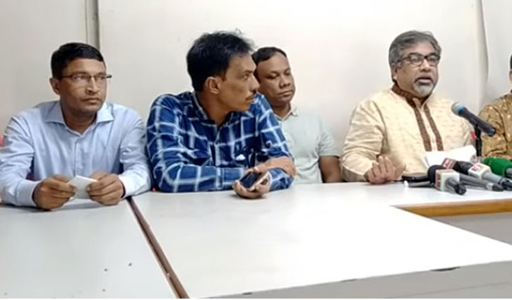 দেশ যেন এক মগের মুল্লুকে পরিণত হয়েছে: প্রিন্স দেশ যেন এক মগের মুল্লুকে পরিণত হয়েছে: প্রিন্স