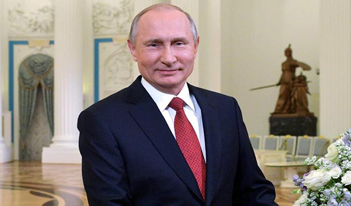 ফের করোনার টিকা নিলেন রাশিয়ার প্রেসিডেন্ট পুতিন