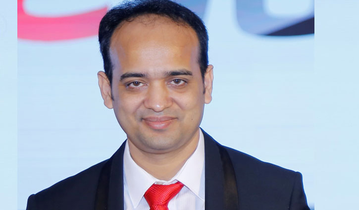 গ্রেপ্তারকৃত ইভ্যালির সিইও রাসেল হাসপাতালে গ্রেপ্তারকৃত ইভ্যালির সিইও রাসেল হাসপাতালে