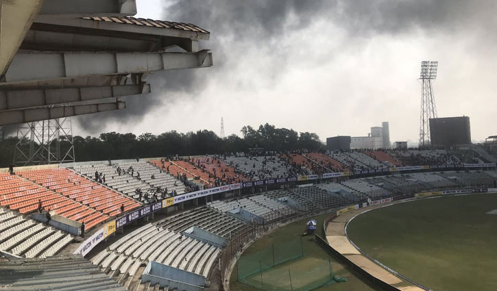 চট্টগ্রামে রাসায়নিক কারখানায় ভয়াবহ আগুন চট্টগ্রামে রাসায়নিক কারখানায় ভয়াবহ আগুন