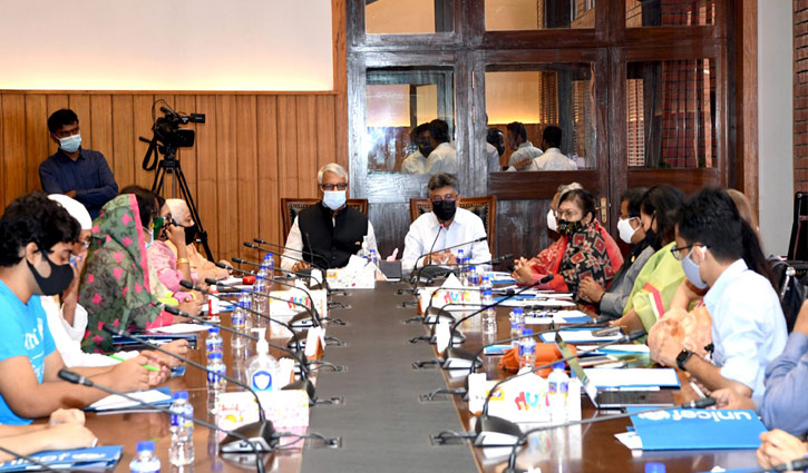 ‘জনগণকে টিকা দিয়ে খ্যাতি কুড়িয়েছে বাংলাদেশ’ ‘জনগণকে টিকা দিয়ে খ্যাতি কুড়িয়েছে বাংলাদেশ’