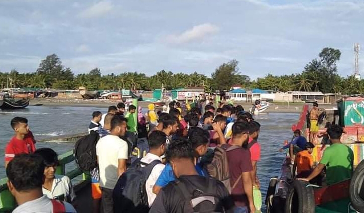 ফিরছেন সেন্টমার্টিনে আটকে পড়া পর্যটকরা ফিরছেন সেন্টমার্টিনে আটকে পড়া পর্যটকরা