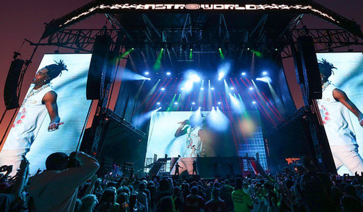 যুক্তরাষ্ট্রে কনসার্টে পদদলিত হয়ে ৮ জনের মৃত্যু