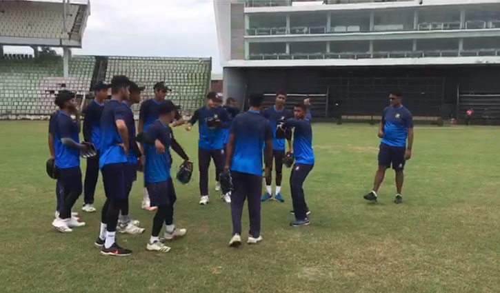 পাঁচ ওয়ানডে খেলতে শ্রীলঙ্কা যাবে বাংলাদেশ যুব দল পাঁচ ওয়ানডে খেলতে শ্রীলঙ্কা যাবে বাংলাদেশ যুব দল
