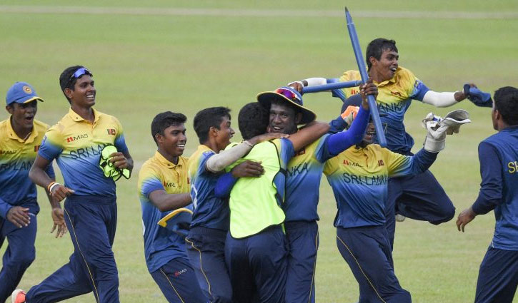৩ ওভারে চাই ১৮ রান, তারপরও হোয়াইটওয়াশ যুব দল ৩ ওভারে চাই ১৮ রান, তারপরও হোয়াইটওয়াশ যুব দল
