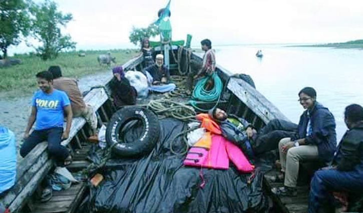 টেকনাফ টু সেন্টমার্টিন: যে জার্নি থ্রিলারকেও হার মানায় টেকনাফ টু সেন্টমার্টিন: যে জার্নি থ্রিলারকেও হার মানায়