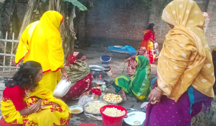 দেড় শতাধিক গৃহিণীর ডিমের পোষালু 