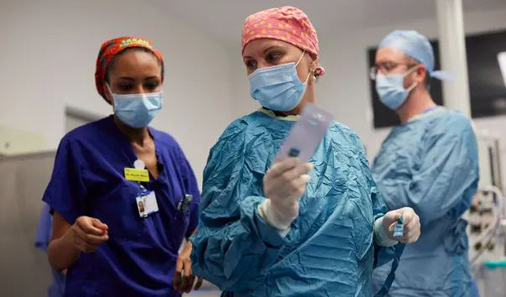 যুক্তরাজ্যে বাড়ছে ফ্লু আক্রান্তের সংখ্যা