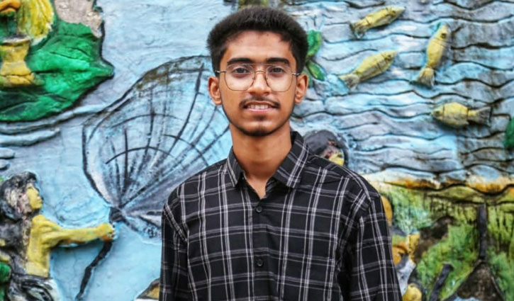 বাবার লাশ রেখে পরীক্ষা দিতে যাওয়া মিরাজের জিপিএ ৫ অর্জন বাবার লাশ রেখে পরীক্ষা দিতে যাওয়া মিরাজের জিপিএ ৫ অর্জন