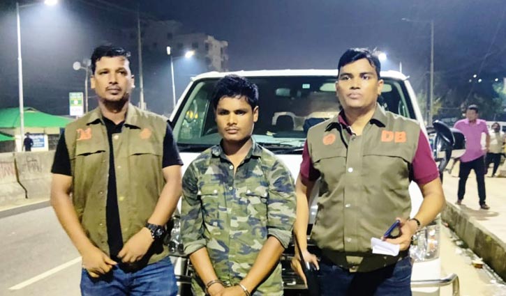 কক্সবাজারে তিন কোটি টাকার ইয়াবাসহ আটক ১ কক্সবাজারে তিন কোটি টাকার ইয়াবাসহ আটক ১