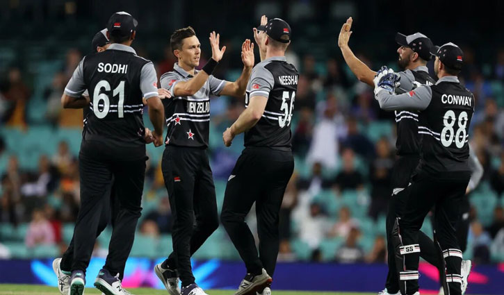 শ্রীলঙ্কাকে হারিয়ে এগিয়ে গেল নিউ জিল্যান্ড