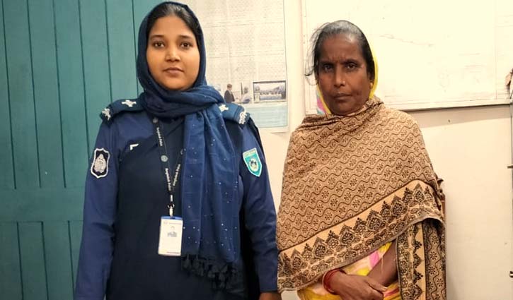 পঞ্চগড়ে চোলাই মদসহ নারী গ্রেপ্তার পঞ্চগড়ে চোলাই মদসহ নারী গ্রেপ্তার
