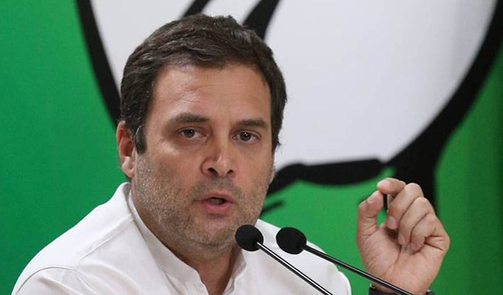 ‘জাতীয় পতাকা না কিনলে রেশন মিলছে না’ ‘জাতীয় পতাকা না কিনলে রেশন মিলছে না’
