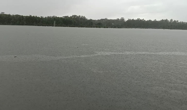 সুস্পষ্ট লঘুচাপ, ৩ নম্বর সতর্ক সংকেত বহাল