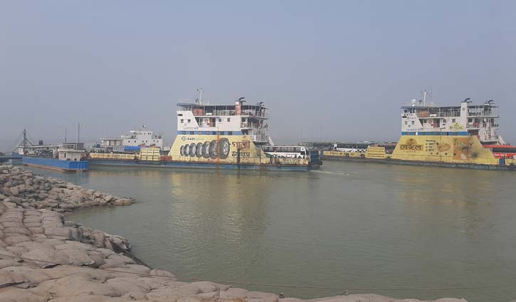 দৌলতদিয়ার ৭ ঘাটের ৪টি অকেজো