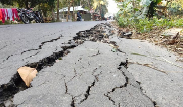 ছয় মাসেই ১৩ কোটি টাকার রাস্তার বেহাল দশা ছয় মাসেই ১৩ কোটি টাকার রাস্তার বেহাল দশা