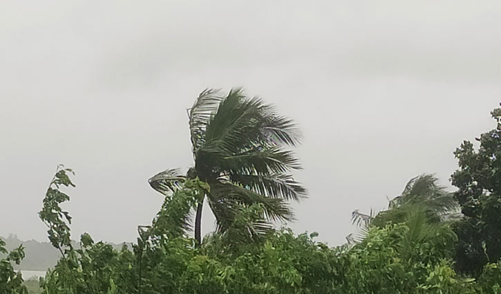 ঘূর্ণিঝড় সিত্রাং: সাতক্ষীরায় বেড়িবাঁধের ১০ পয়েন্ট ঝুঁকিপূর্ণ