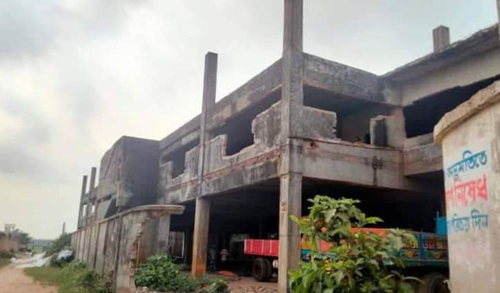 সাভারে নিরপত্তা প্রহরীর লাশ উদ্ধার সাভারে নিরপত্তা প্রহরীর লাশ উদ্ধার