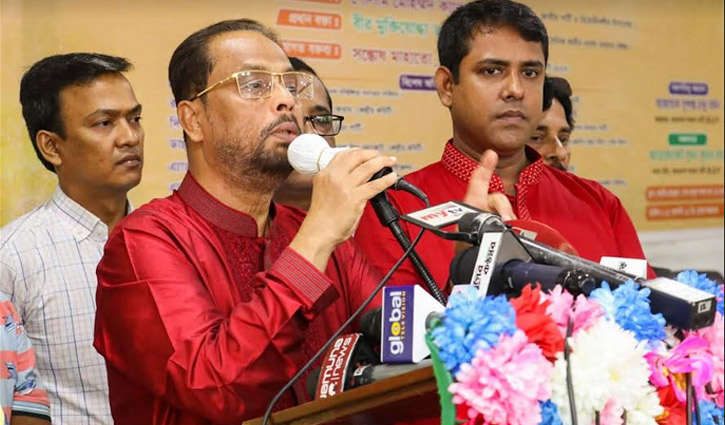 ‘দেশ চলছে আল্লাহর ওয়াস্তে’