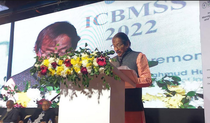 ‘বাংলাদেশের অর্থনীতি সঠিক পথে আছে’