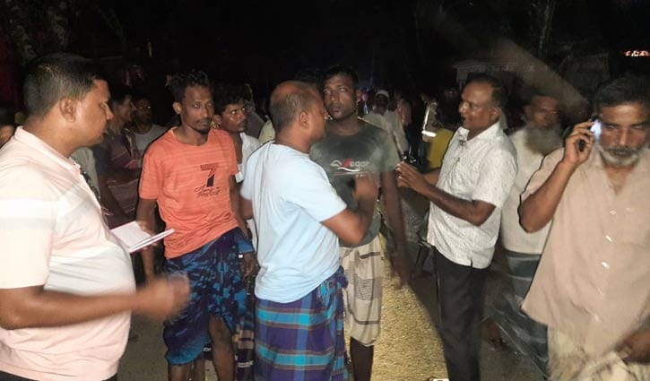 জয়পুরহাটে ট্রাকের ধাক্কায় দাদা-নাতি নিহত জয়পুরহাটে ট্রাকের ধাক্কায় দাদা-নাতি নিহত