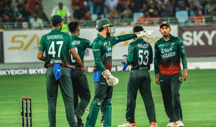 আমিরাতের বিপক্ষে প্রথম সিরিজ জয়ের হাতছানি আমিরাতের বিপক্ষে প্রথম সিরিজ জয়ের হাতছানি