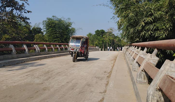 উখিয়ায় শত বছরের যোগাযোগ ভোগান্তির অবসান