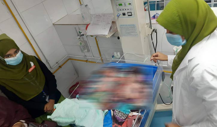 সিরাজগঞ্জে একসঙ্গে চার সন্তানের জন্ম দিলেন গৃহবধূ