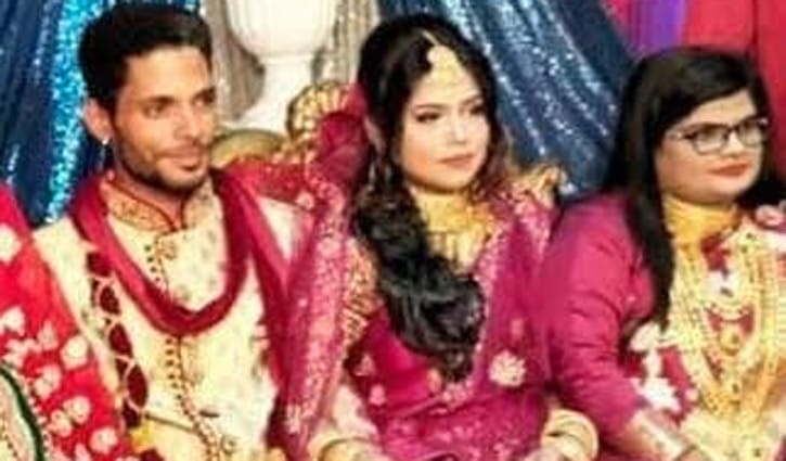 এবার প্রেমের টানে দিনাজপুরে অস্ট্রিয়ান যুবক, বিয়েও করলেন এবার প্রেমের টানে দিনাজপুরে অস্ট্রিয়ান যুবক, বিয়েও করলেন