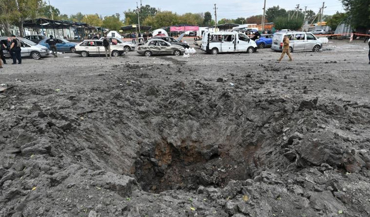 Russian attack kills 23 in convoy in Ukraine Russian attack kills 23 in convoy in Ukraine