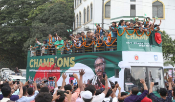 SAFF champions get warm welcome after returning home