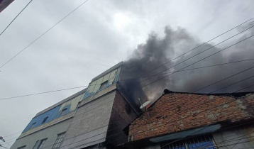 Fire at Chawk Bazar polythene factory