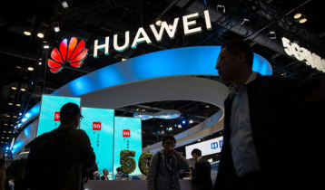 US bans Chinese telecom devices