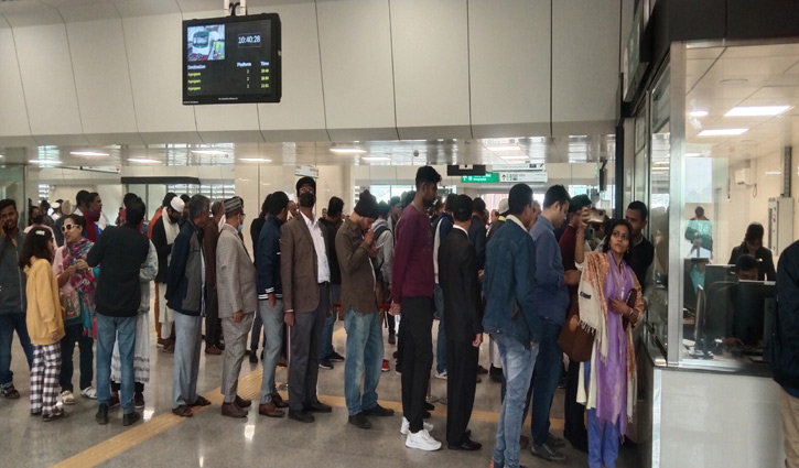 3,857 passengers used metro rail on first day