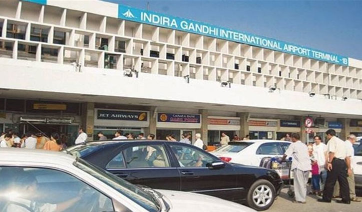 বিমানবন্দরে উড়ো ফোন, মস্কো থেকে দিল্লিগামী বিমানে বোমাতঙ্ক