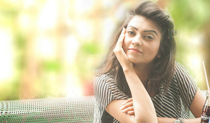 তৃতীয় সন্তানের মা হচ্ছেন ঈশিকা