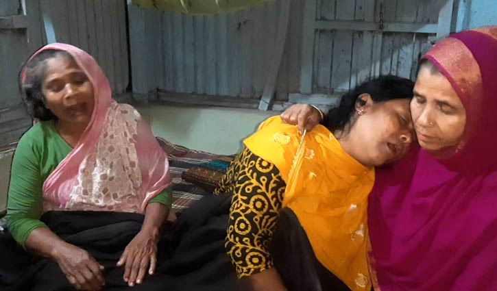 তুচ্ছ ঘটনাকে কেন্দ্র করে প্রতিবেশীর হামলায় ভাই-বোন নিহত