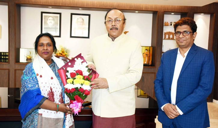 আইভীর সঙ্গে রাসিক মেয়র লিটনের সৌজন্য সাক্ষাৎ