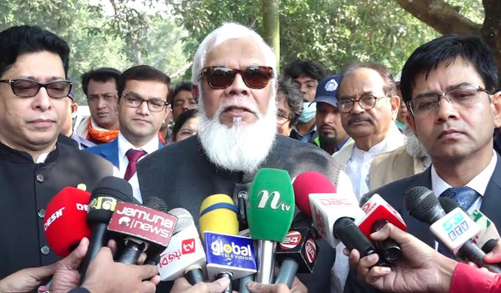 ‘আগামী মাস থেকে ব্যাংকে ডলার সংকট থাকবে না’ ‘আগামী মাস থেকে ব্যাংকে ডলার সংকট থাকবে না’